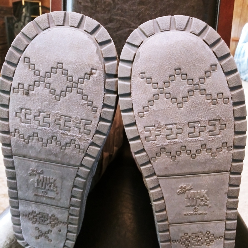 Boots - Picture 3 of 6